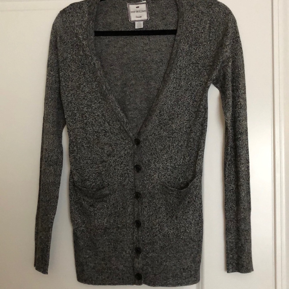 DARK GRAY CARDIGAN SWEATER